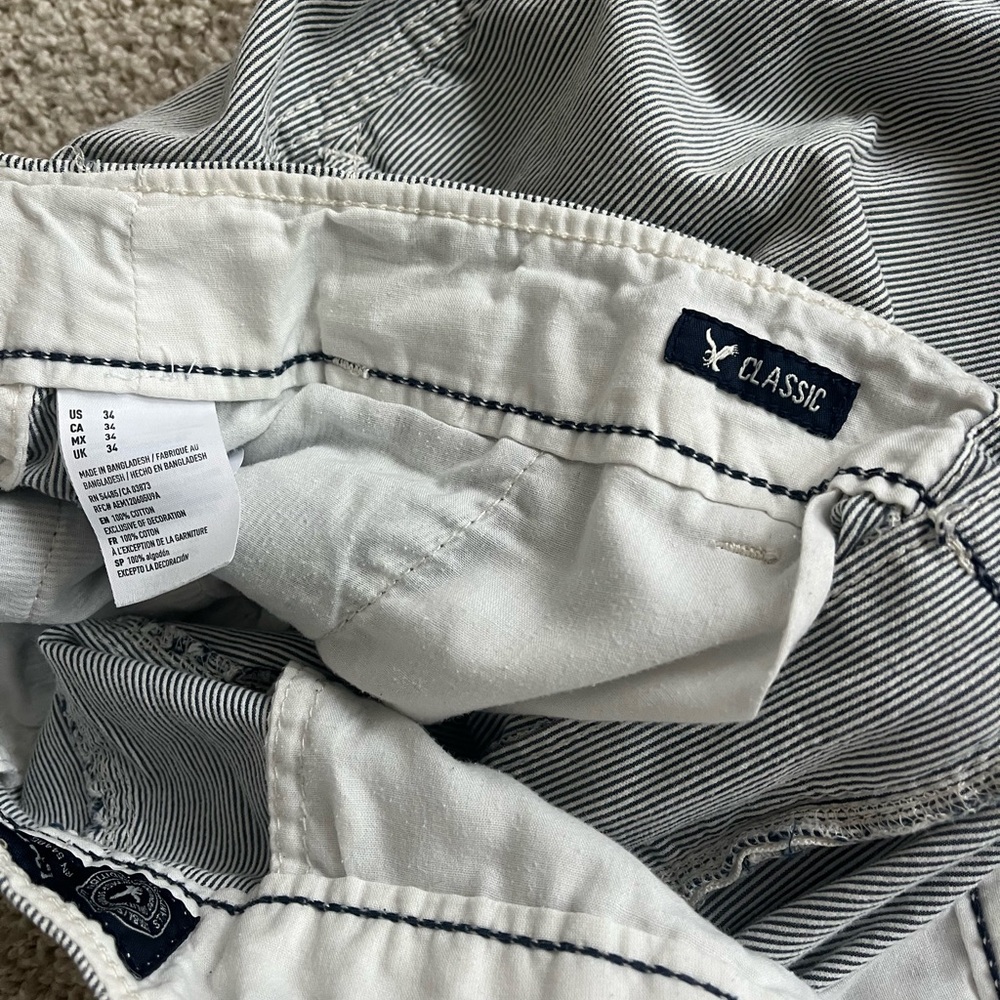 American Eagle Men’s Classic Fit Seersucker Shorts Blue White Pinstripe Size 34 - Picture 6 of 9